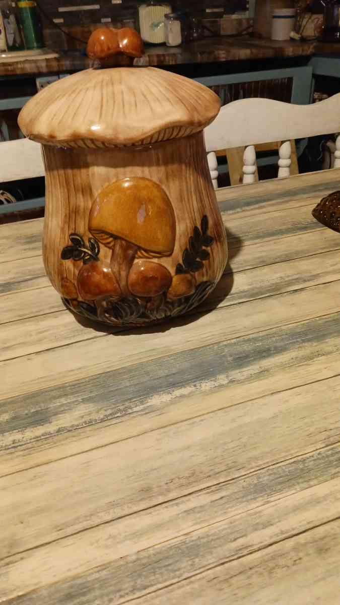 cookie jar - Des Moines, Iowa - FleaMarketBay