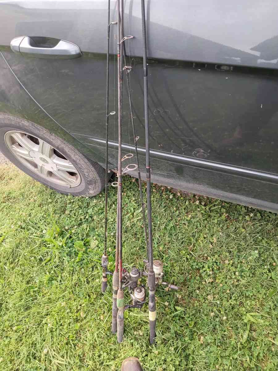 fishing rod an equipment - Radcliff, Kentucky - FleaMarketBay