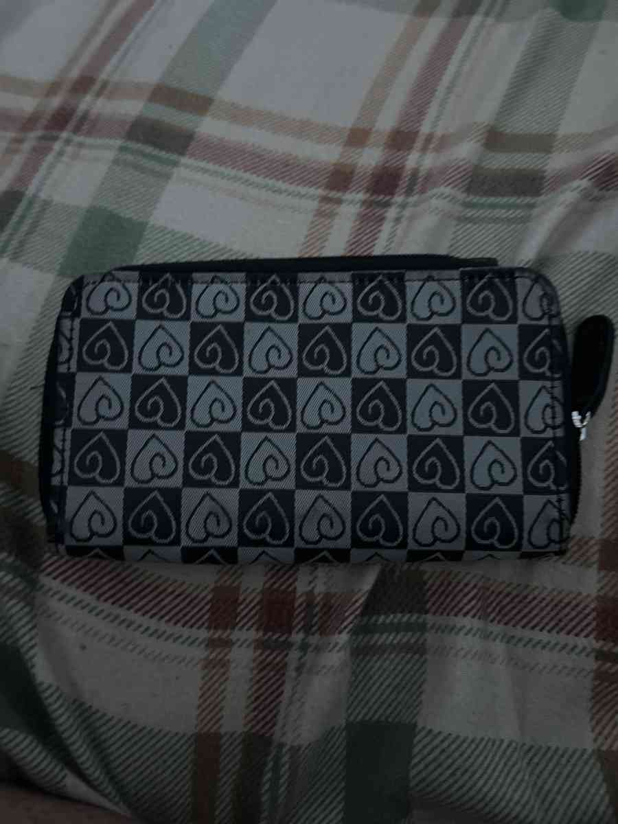 wallet - Indianapolis, Indiana - FleaMarketBay