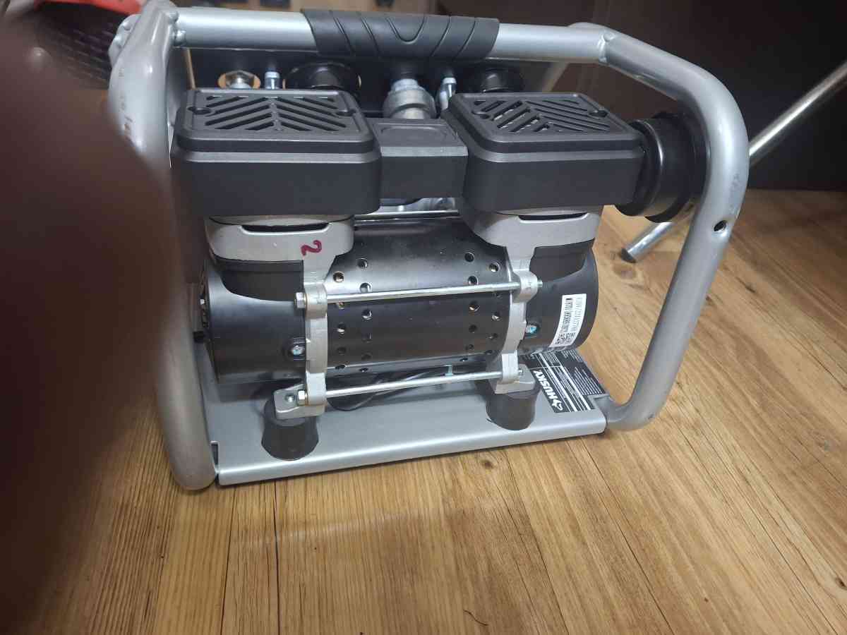 air compressor - Antioch, Tennessee - FleaMarketBay