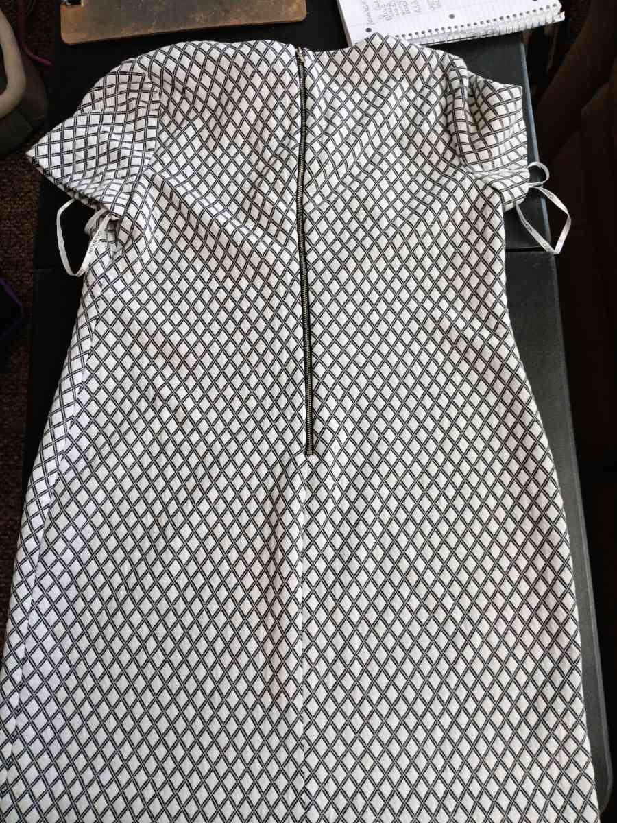 adult dress - Albion, Michigan - FleaMarketBay