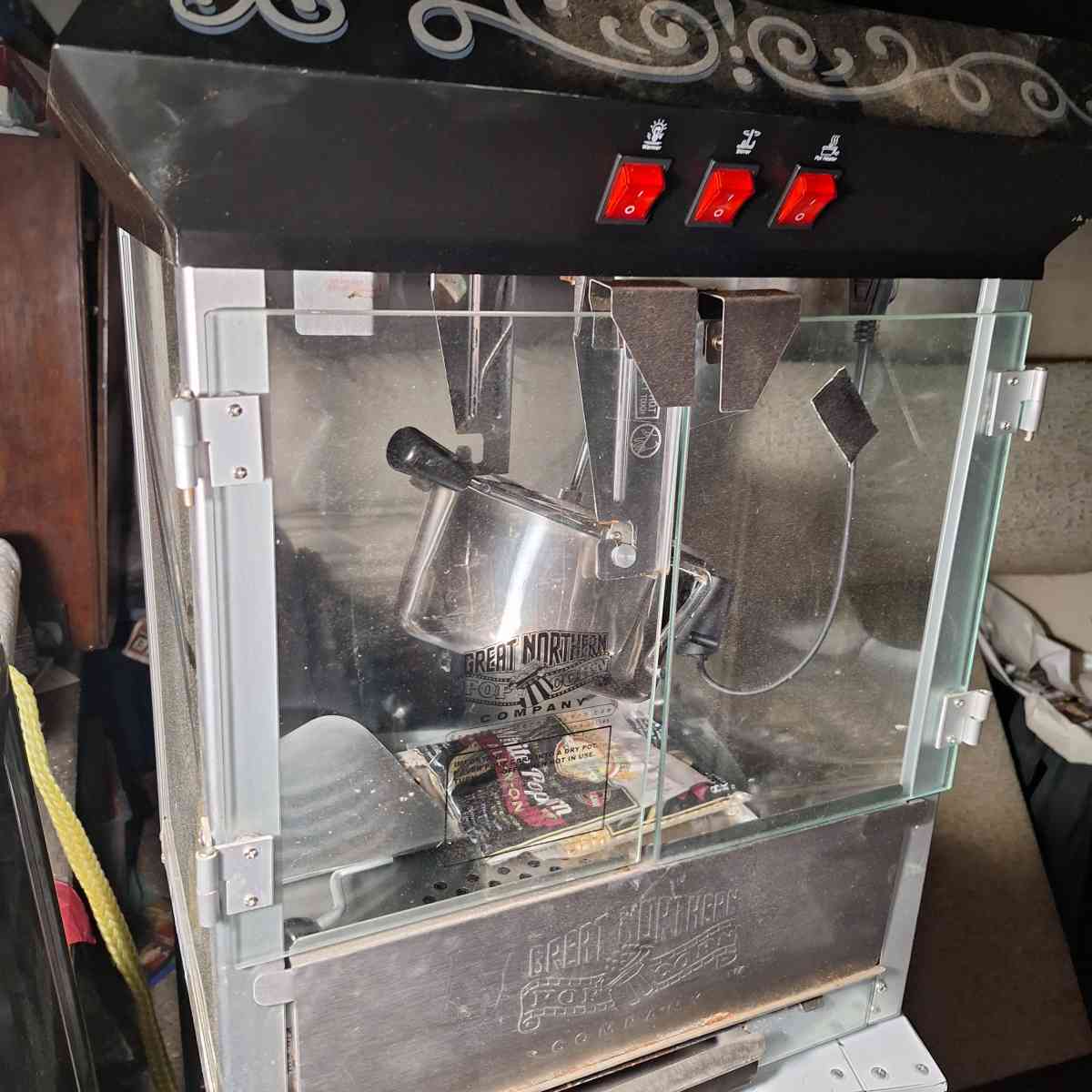 all in great condition make me an offer and I can deliver - North Hollywood, California - FleaMarketBay