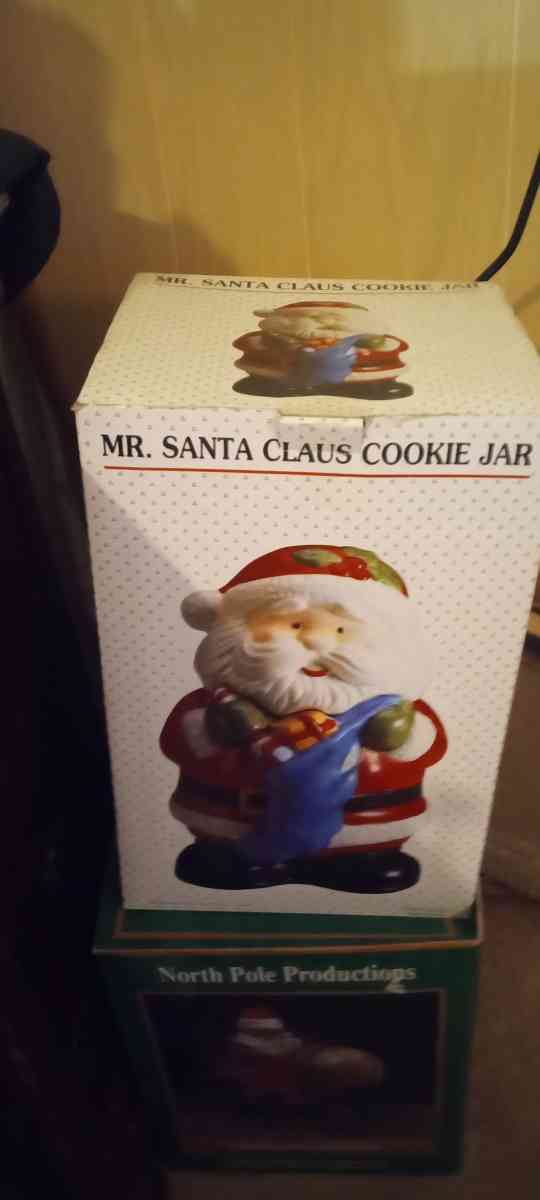 Vintage Christmas Decor - Pineville, Louisiana