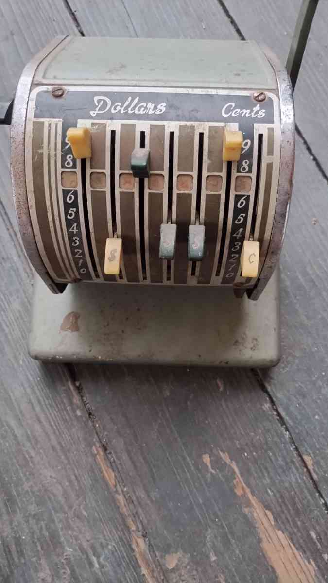 vintage Registers and Adding machine - Abilene, Texas - FleaMarketBay