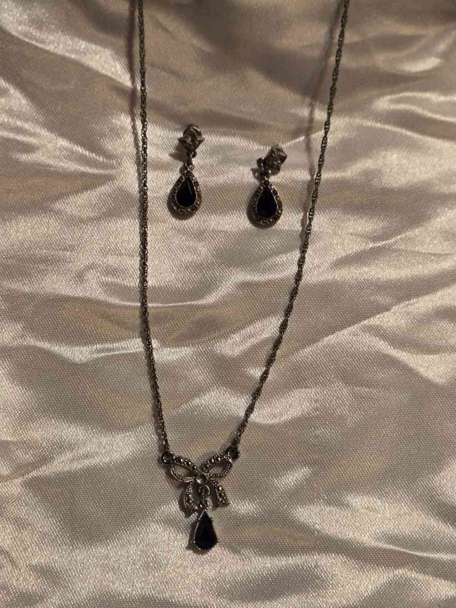 Necklace set - Houston, Texas