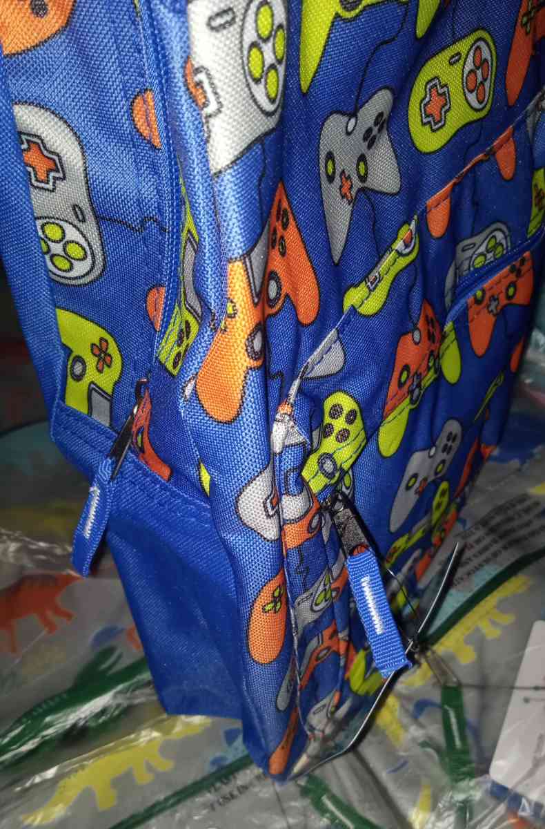 2 Backpacks for 20Dollars - Rancho Cordova, California - FleaMarketBay