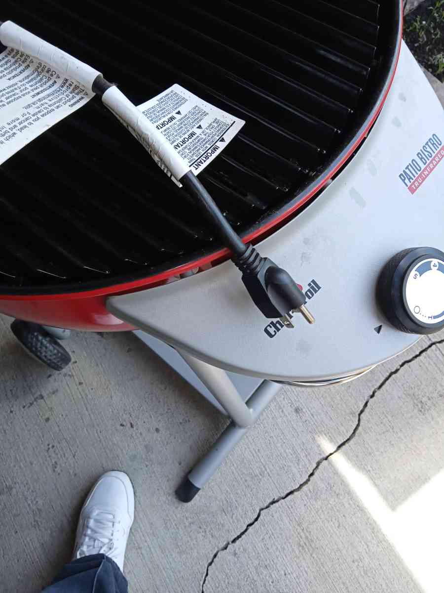 Char Broil Electric Grill - Kokomo, Indiana - FleaMarketBay