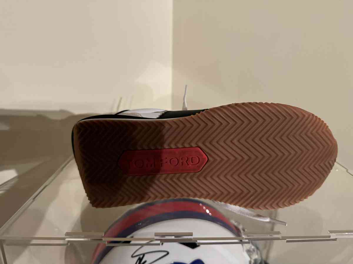 Tom Ford Tennis Shoes - Hibbing, Minnesota - FleaMarketBay