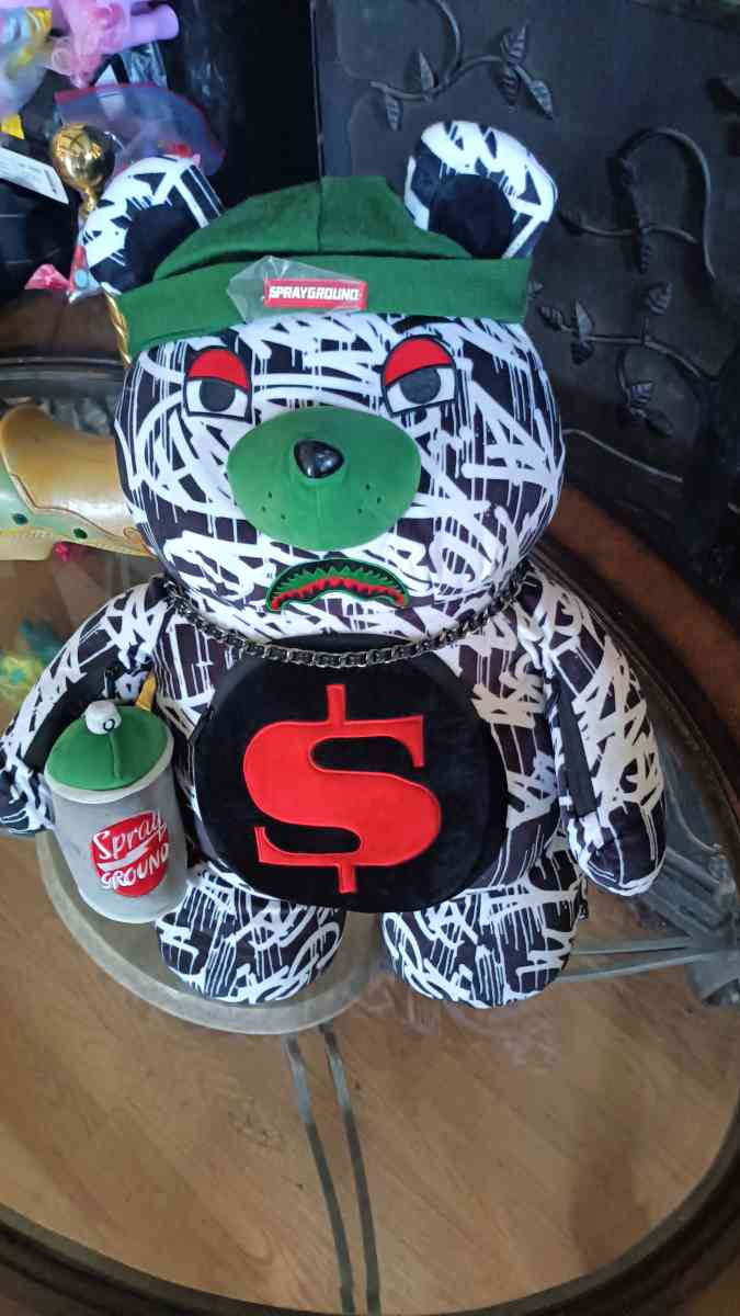 limited edition supreme spray ground bear - Adelanto, California