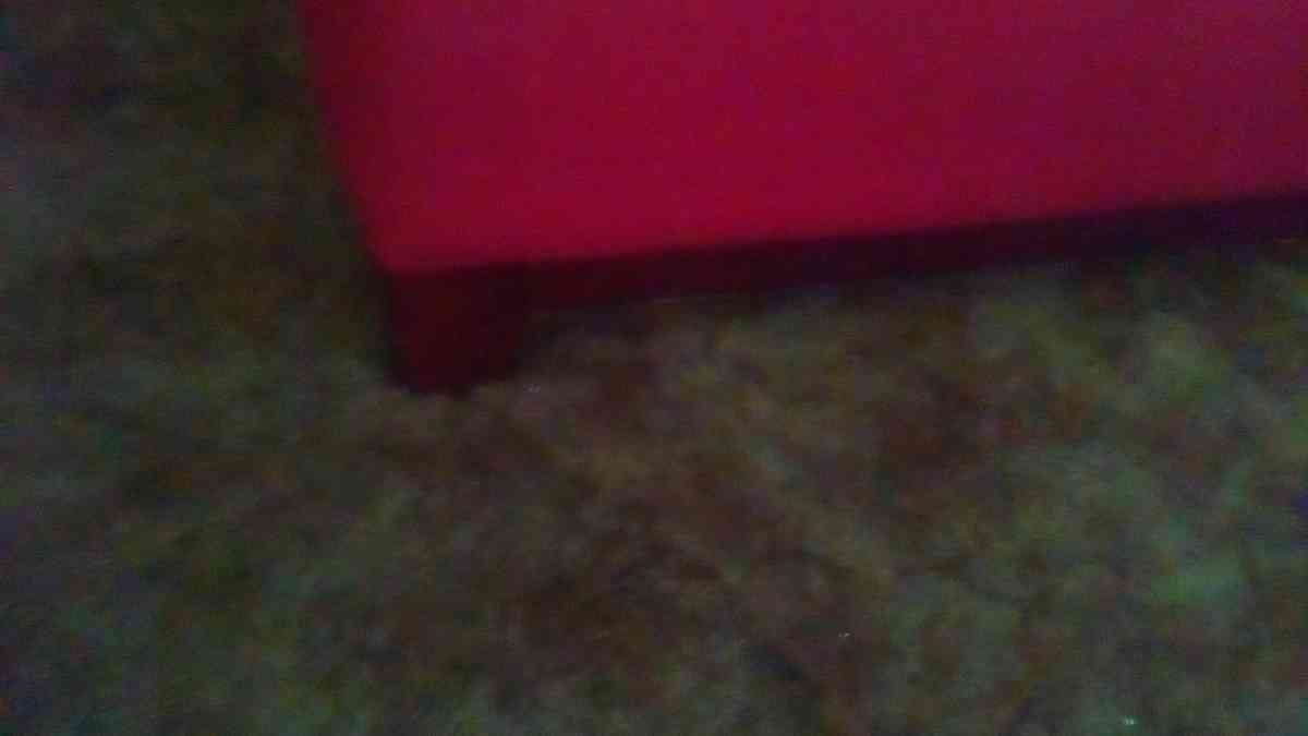 Red Chaise lounge - Muskogee, Oklahoma - FleaMarketBay