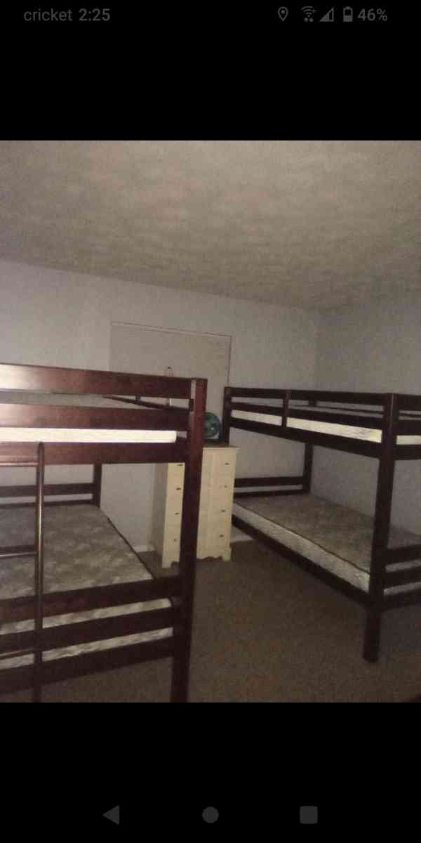 4 bunk beds - Parkersburg, West Virginia