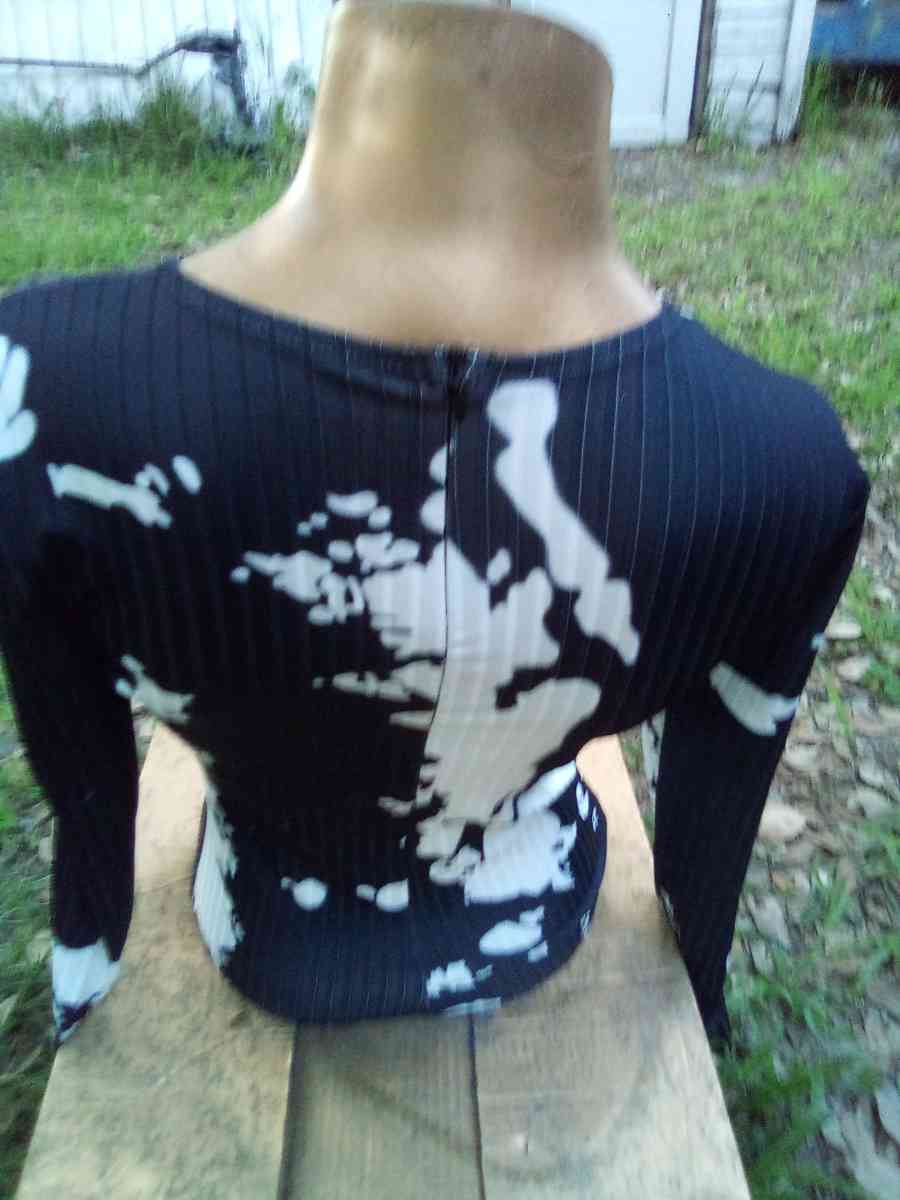 long pant outfit with connecting long sleeve shirt - Jacksonville, Florida - FleaMarketBay