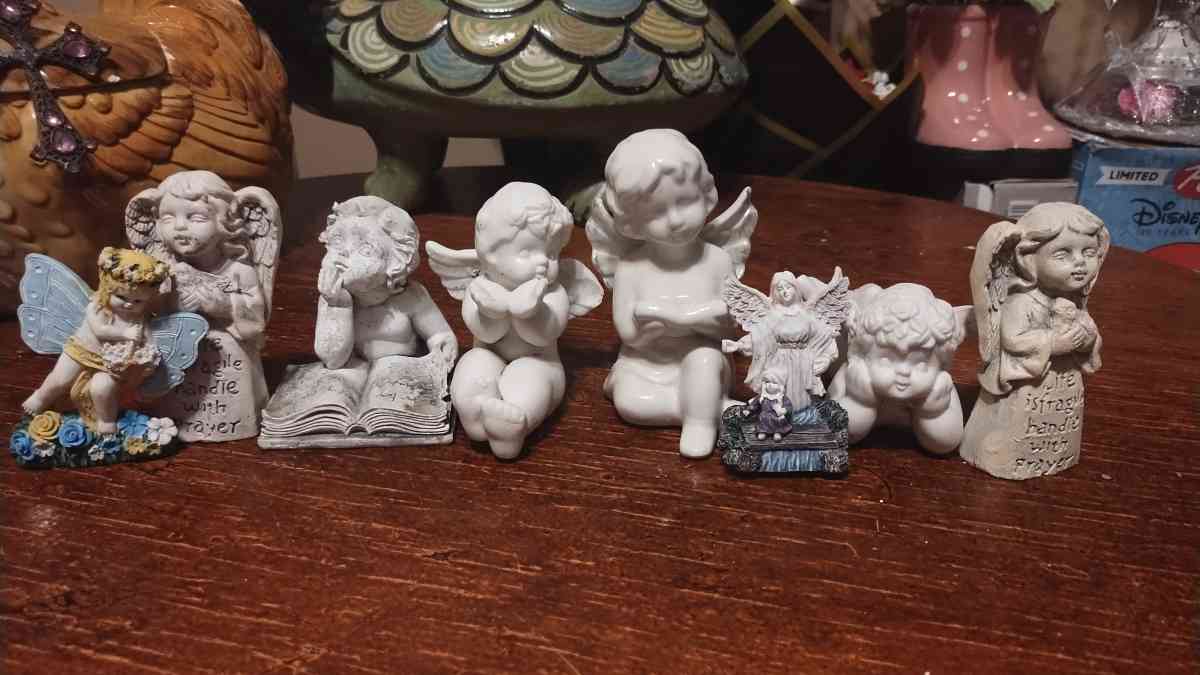 A lot of angels and different assorted items - Abilene, Texas - FleaMarketBay