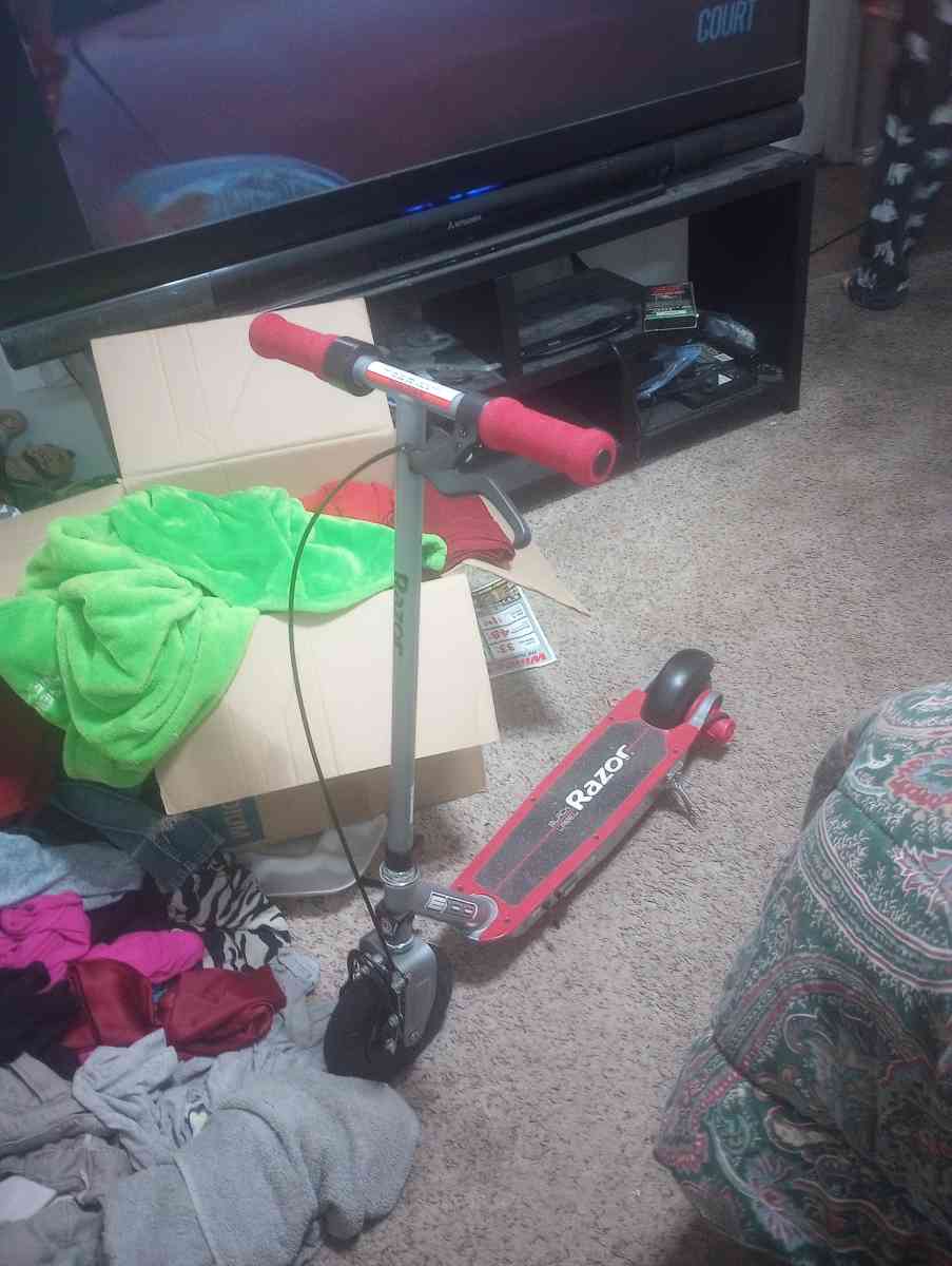 brand new electric scooter for kids - Oklahoma City, Oklahoma - FleaMarketBay