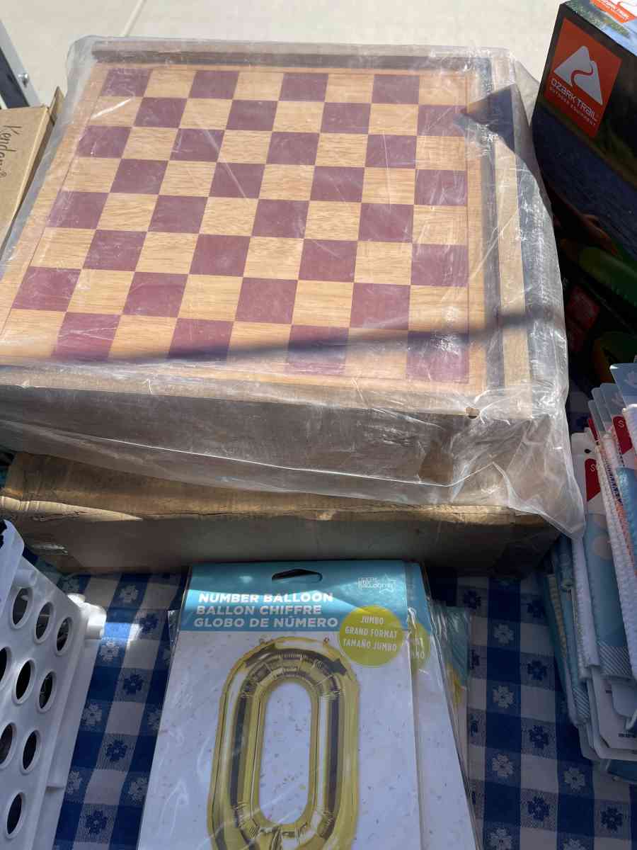 All brand new stuff from household goods to jewelry - Yuba City, California - FleaMarketBay