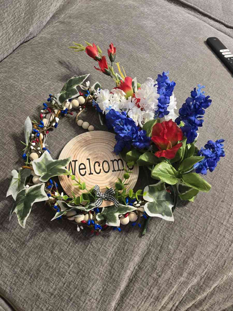 floral 4th of july decor - South Bend, Indiana - FleaMarketBay