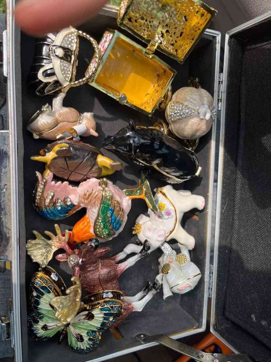 little jewelery boxes of animals and objects - Rockwell, North Carolina