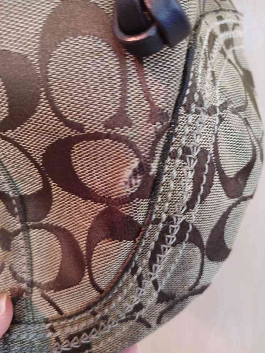 Coach canvas and leather purse - Friday Harbor, Washington - FleaMarketBay