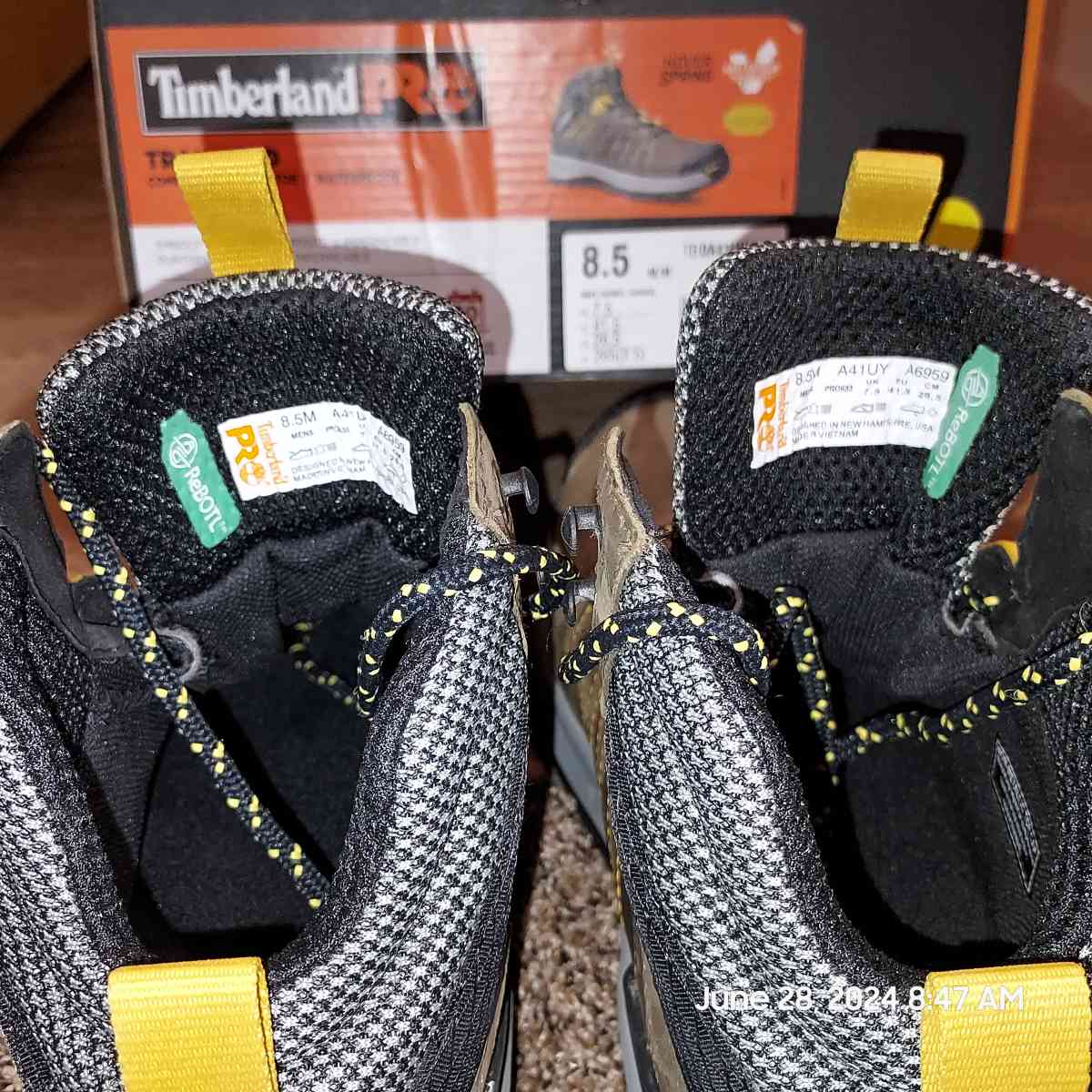 Timberland boots Safety Composite Toe Mens 85  Work boots - Billings, Montana - FleaMarketBay