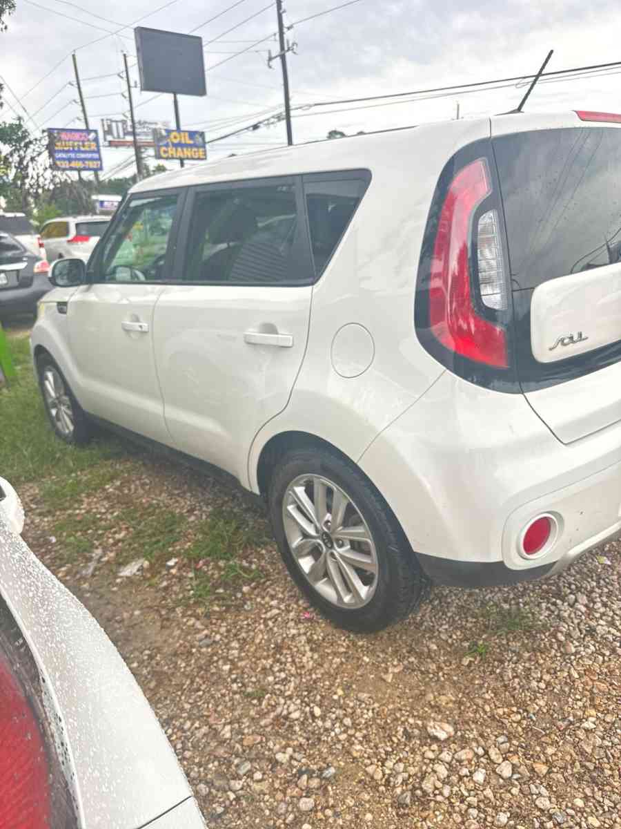 2018 Kia soul - Houston, Texas - FleaMarketBay