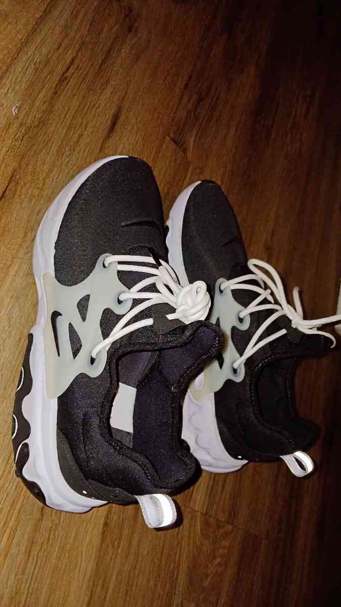 Nike shoes - Stockton, California - FleaMarketBay