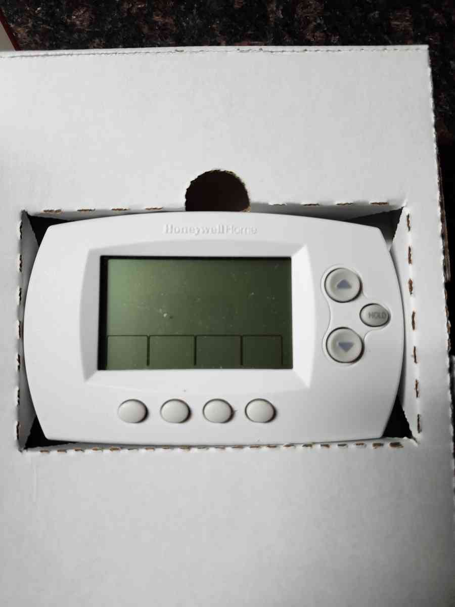 Honeywell Thermostat - Fort Worth, Texas - FleaMarketBay