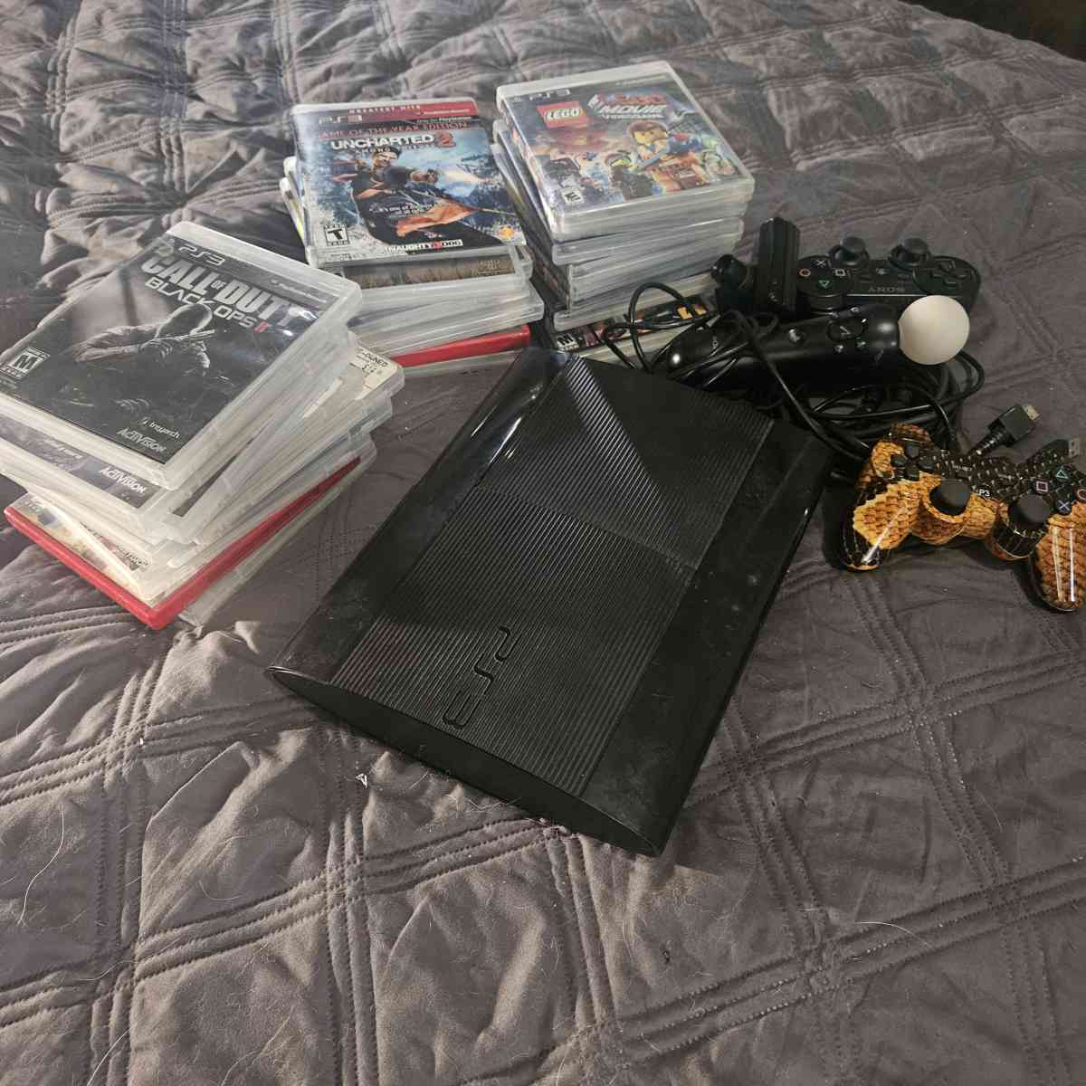 PS3 w 27 games 2 controllers  other accessories - Carrollton, Georgia - FleaMarketBay