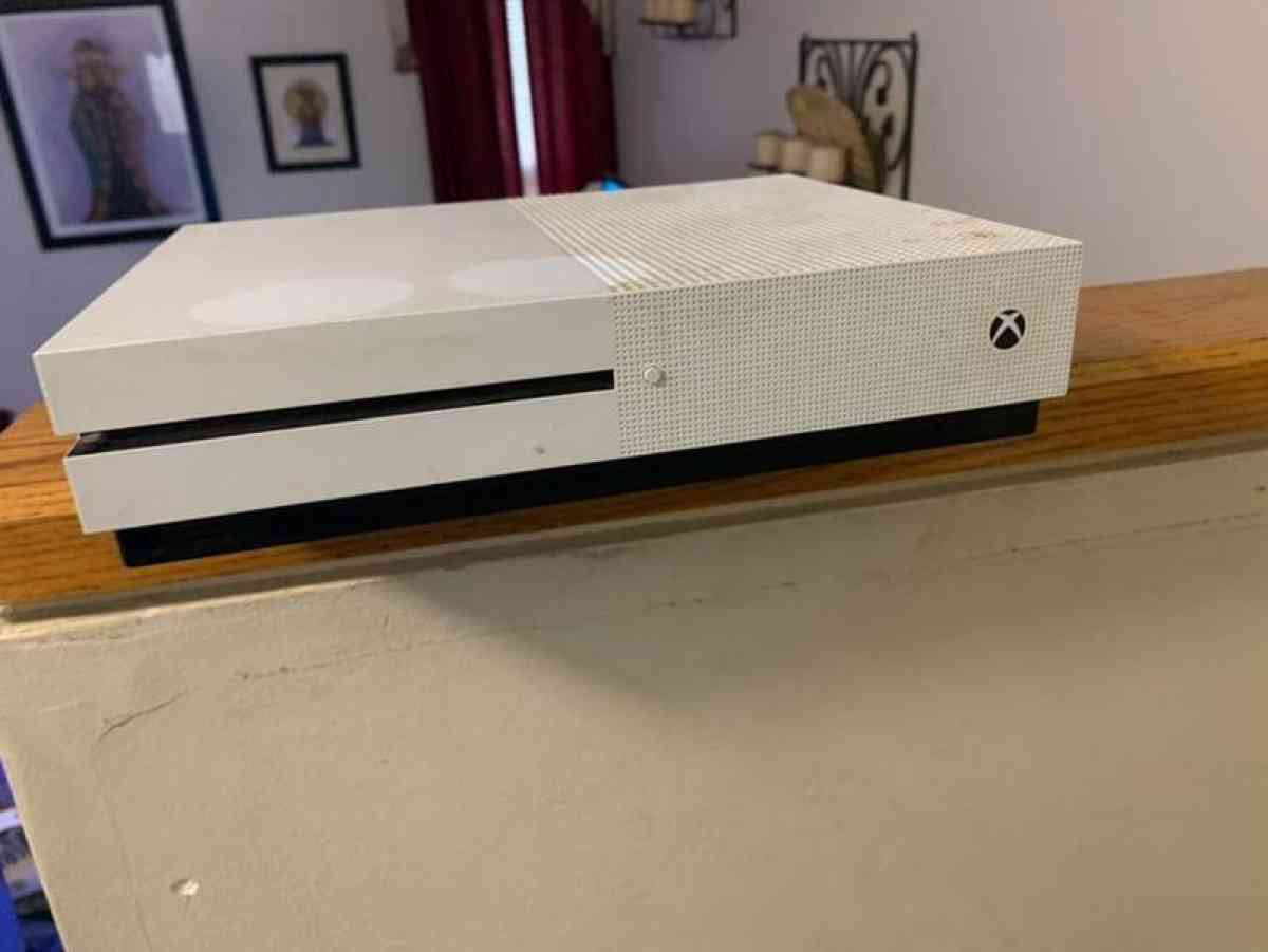 Xbox one s - Pasadena, Maryland - FleaMarketBay
