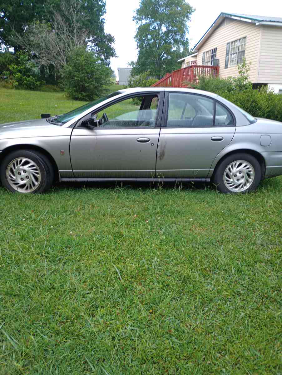 1998 Saturn sedan 4dr - Clay, Alabama - FleaMarketBay