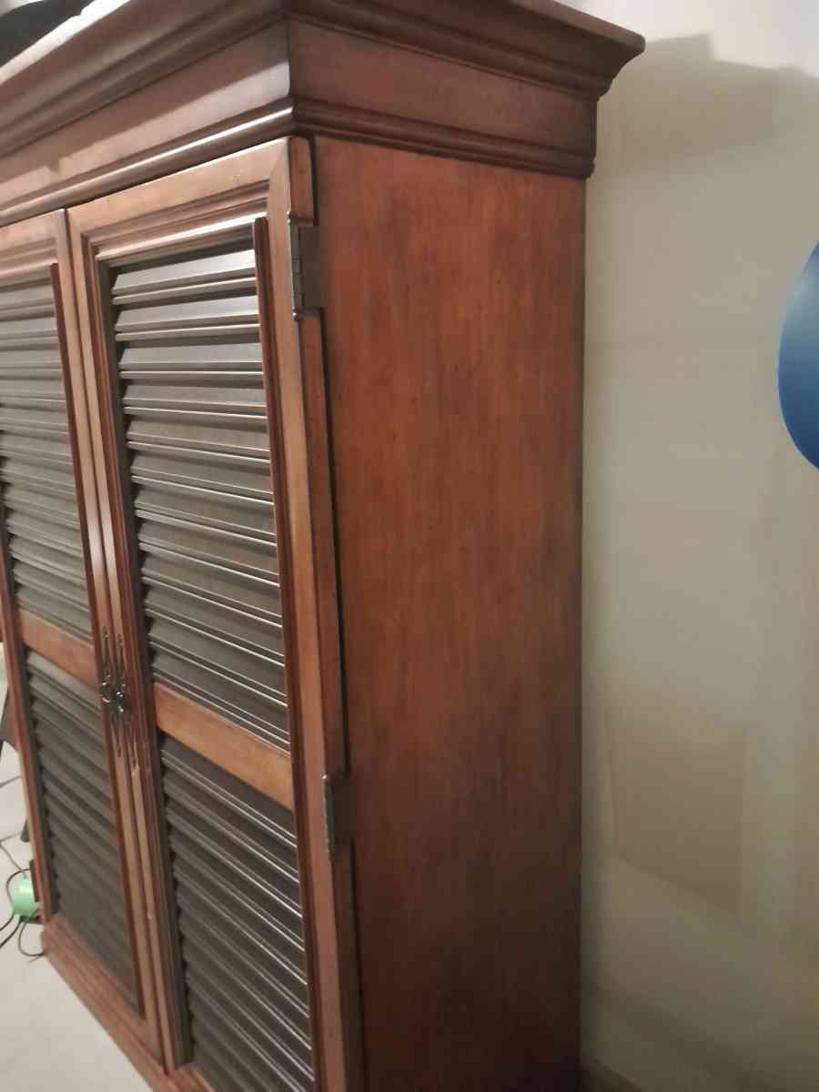 Tommy Bahama Armoire - Las Vegas, Nevada - FleaMarketBay