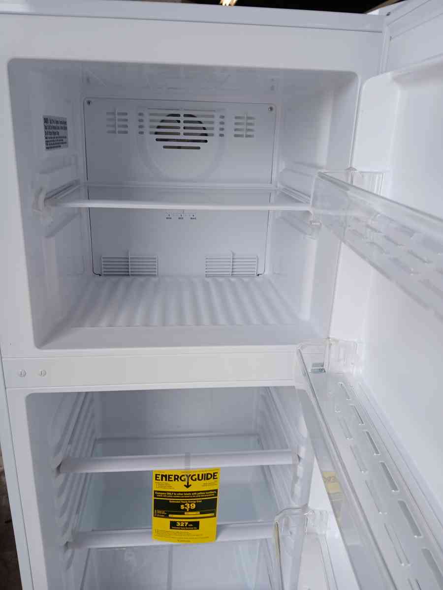 Brand New 24 inches top and bottom fridge - Philadelphia, Pennsylvania - FleaMarketBay