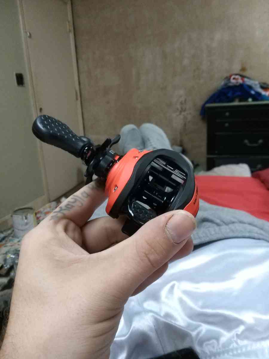 lews mach smash baitcaster reel - Cromwell, Kentucky - FleaMarketBay