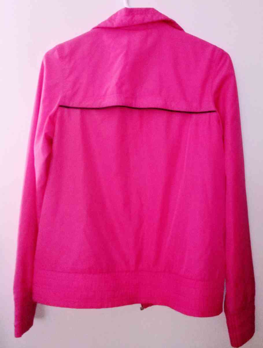 pink Nike jacket - Cave City, Arkansas - FleaMarketBay