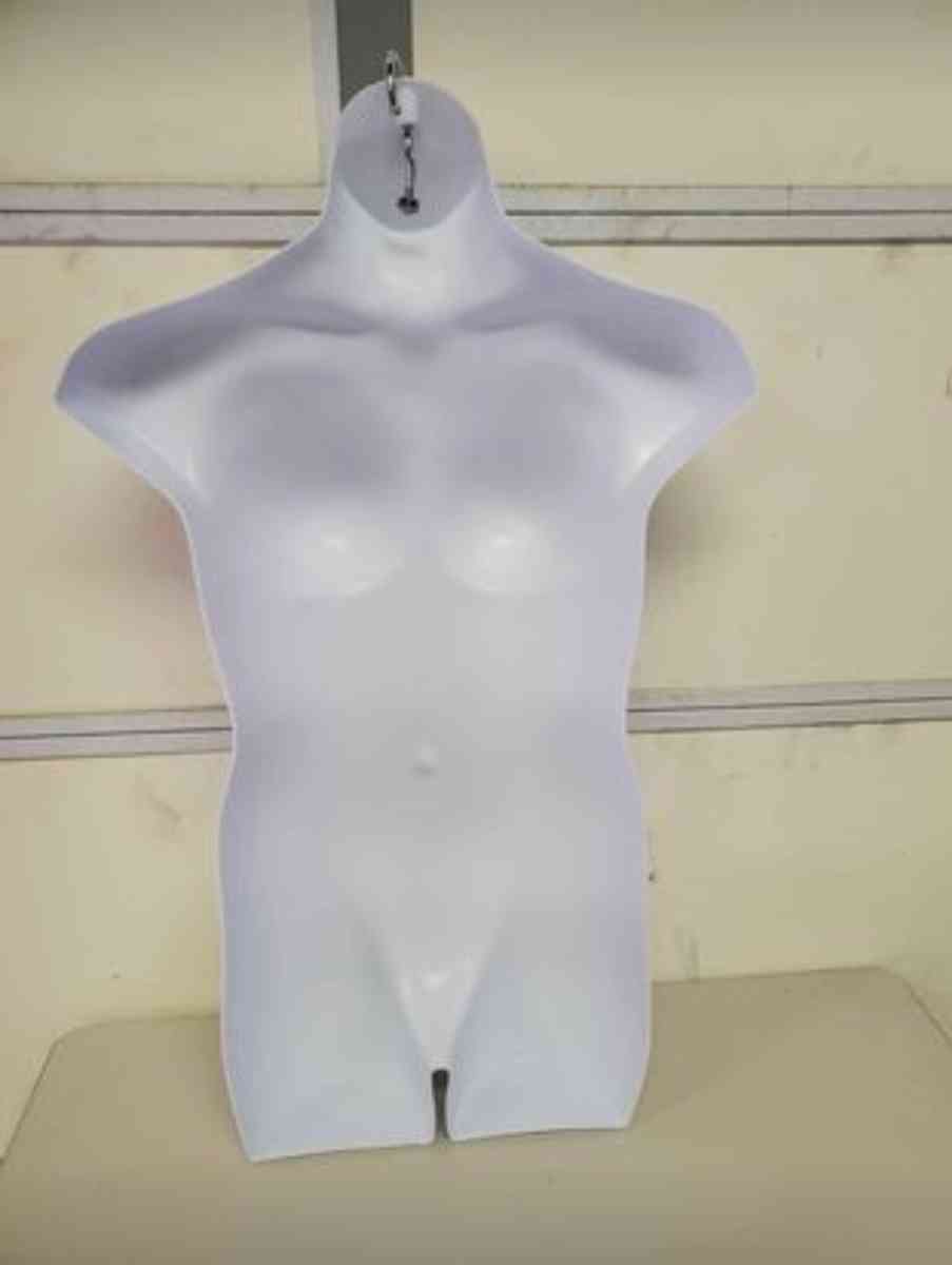 White Molded Female Mannequin With Hook  Boutique  RRR Appar - Rock Island, Tennessee - FleaMarketBay