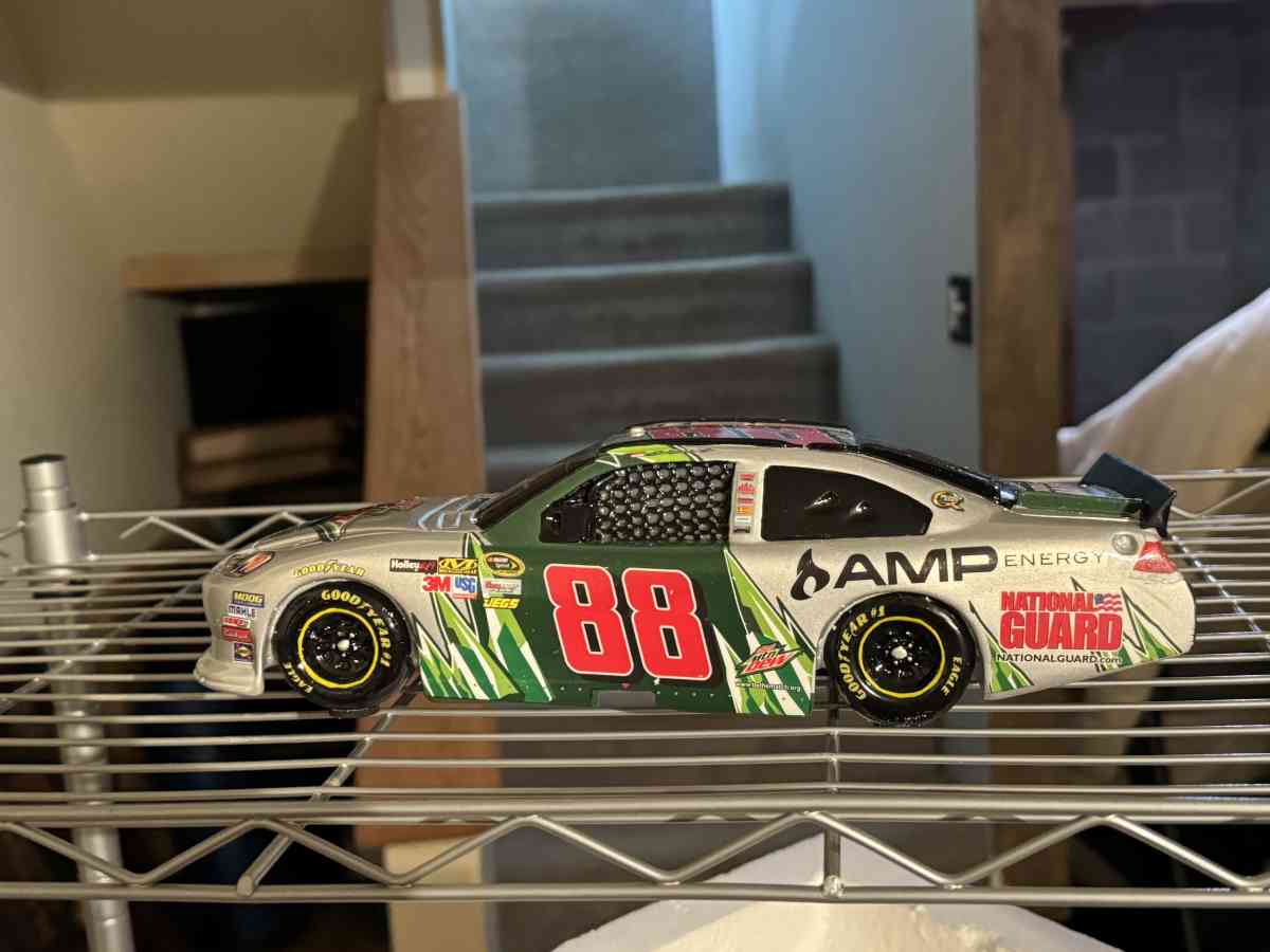 COLLECTABAL CAR - Hibbing, Minnesota - FleaMarketBay