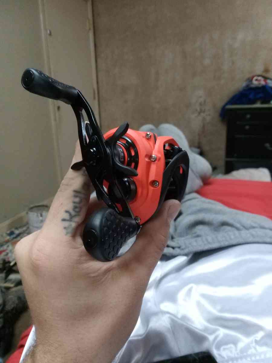 lews mach smash baitcaster reel - Cromwell, Kentucky - FleaMarketBay