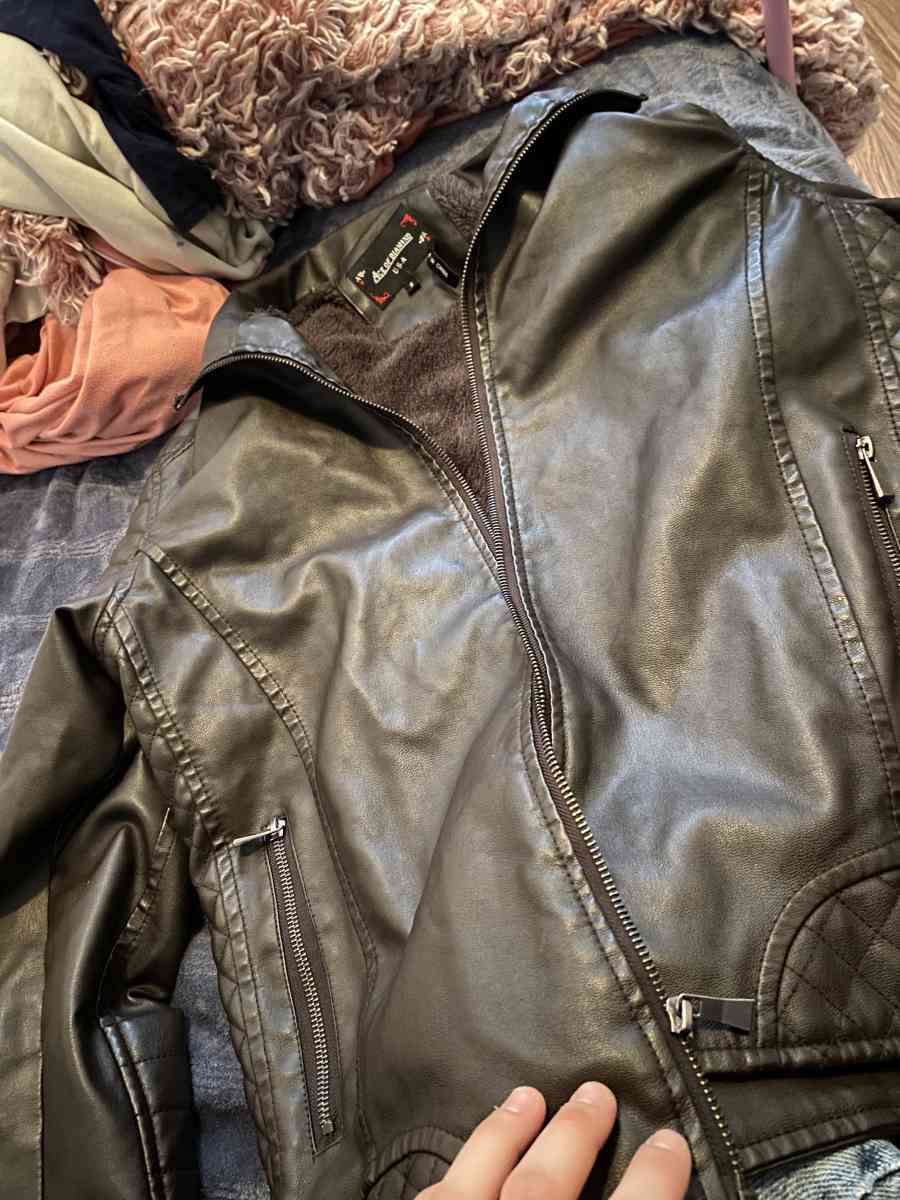leather jacket - Warner Robins, Georgia - FleaMarketBay