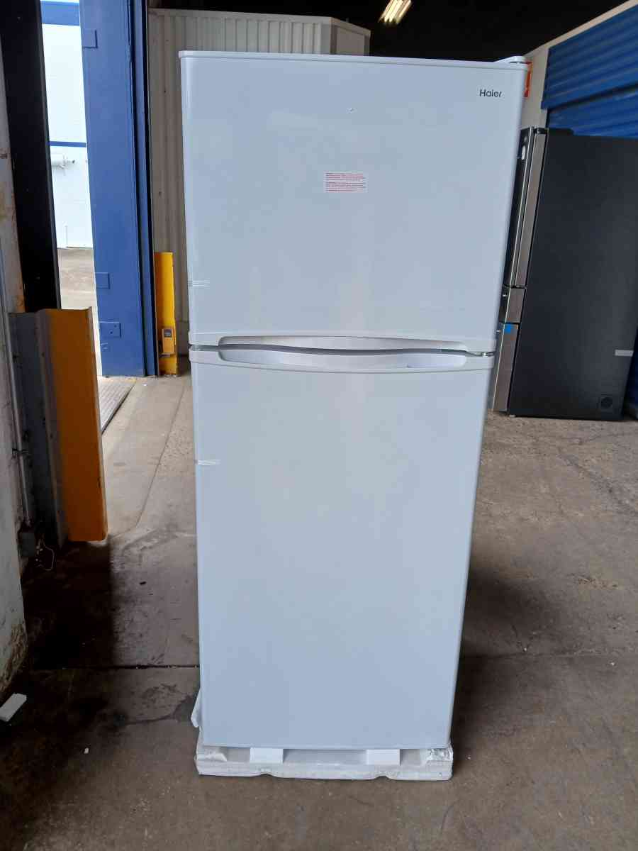Brand New 24 inches top and bottom fridge - Philadelphia, Pennsylvania