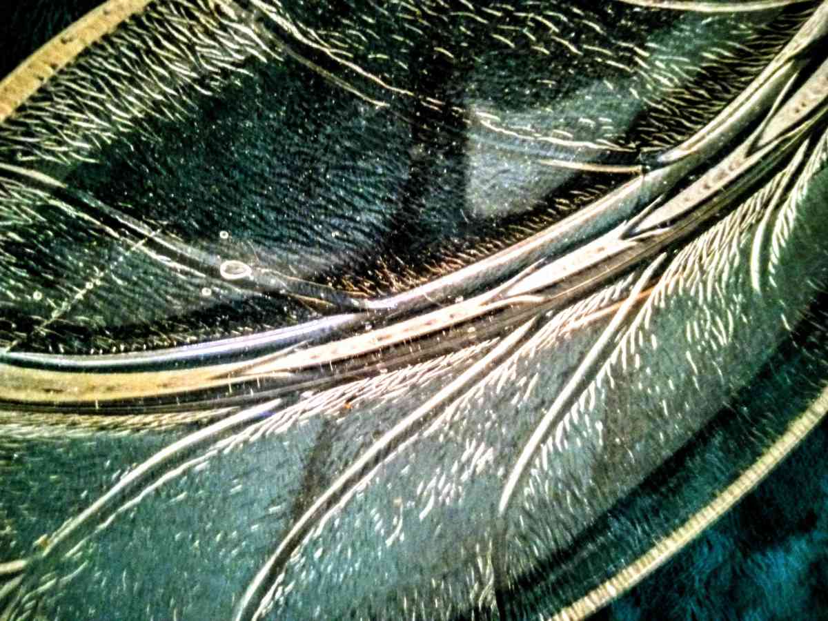 vintage pressed glass 1g2 in tobacco leaf art sculpture bowl - Altamonte Springs, Florida - FleaMarketBay