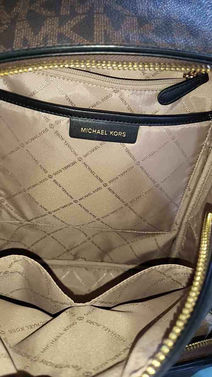 MK BACKPACK IN GREAT CONDITION 120 Im open to offers - San Gabriel, California - FleaMarketBay