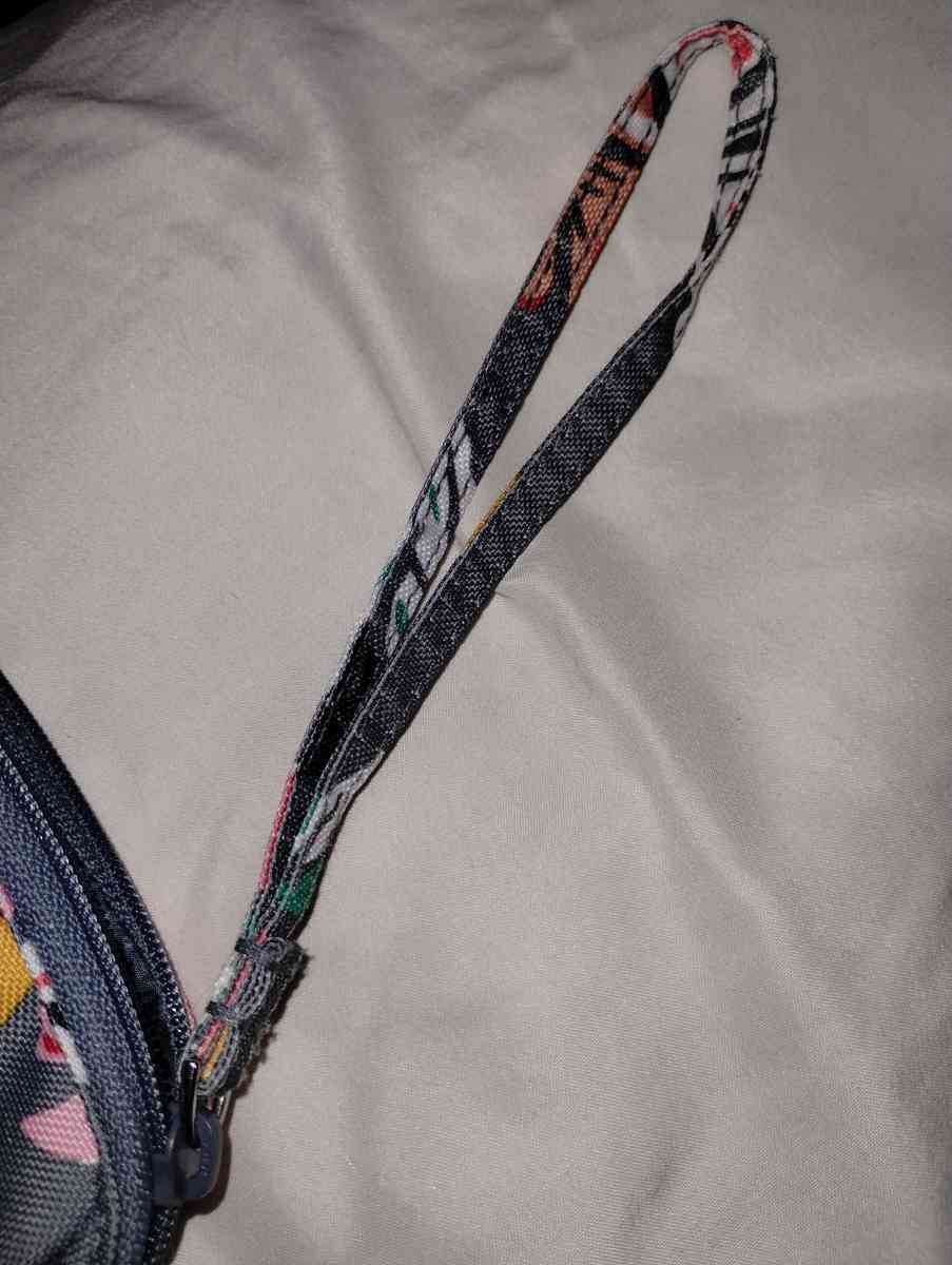 Vera Bradley baby wipes carrying case - Platte City, Missouri - FleaMarketBay