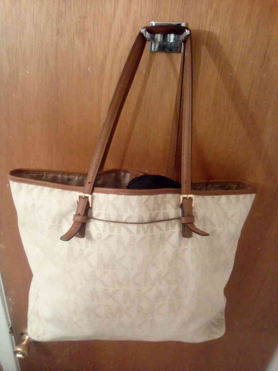 purses - Del Rio, Texas - FleaMarketBay