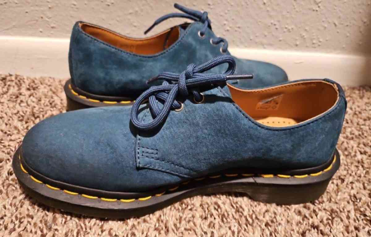 DOC MARTENS BLUE SUEDE - San Antonio, Texas - FleaMarketBay