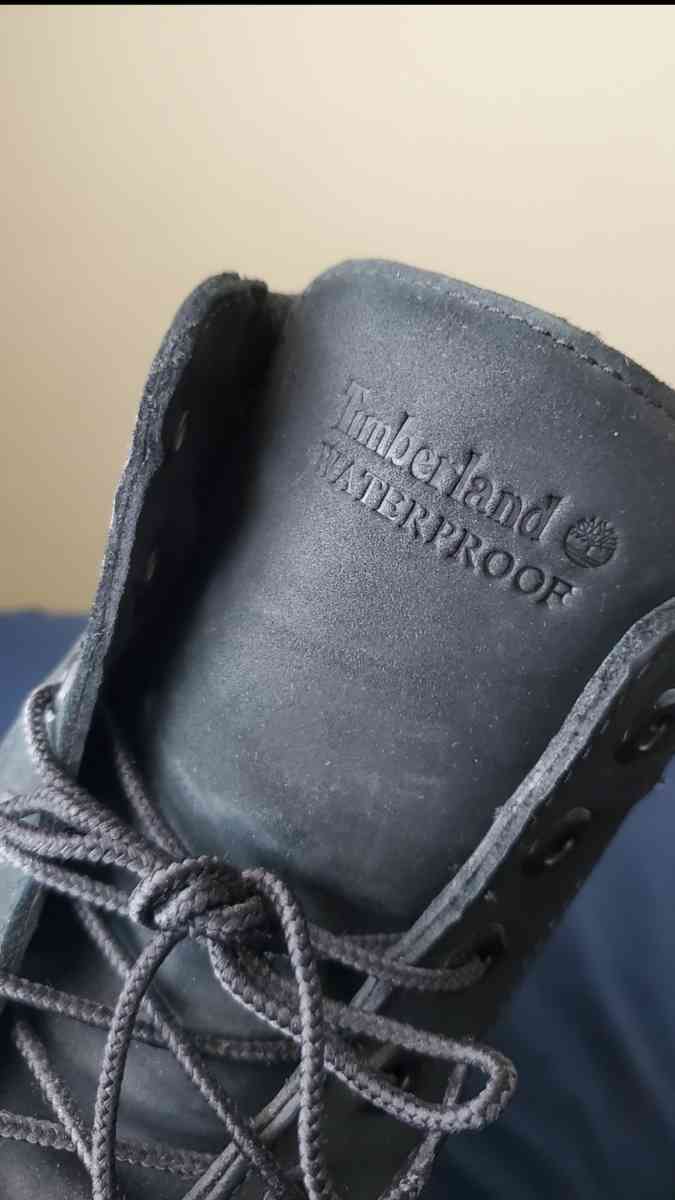 Mens Timbs size 13 JOLIET PICKUP - Joliet, Illinois - FleaMarketBay
