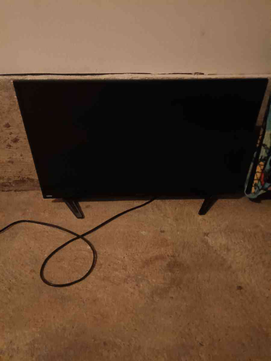 selling my 43 inch tv - Dallas, Texas