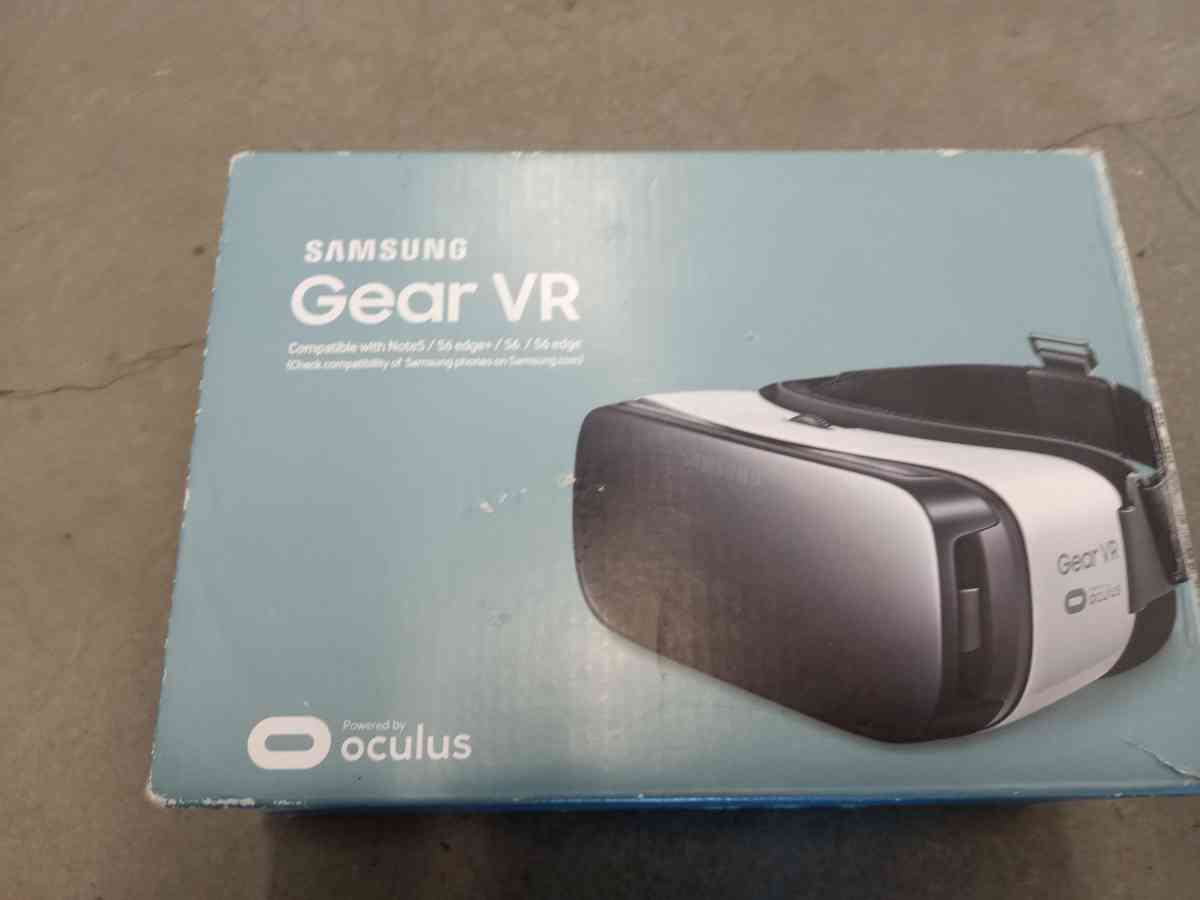 the Samsung Gear VR oculus new - Belmont, California - FleaMarketBay