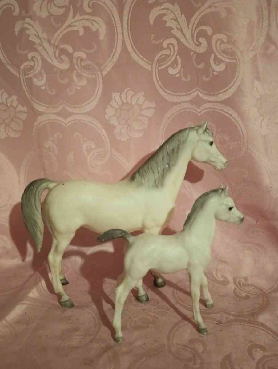 breyer Arabian mare and her foal - Augusta, Illinois - FleaMarketBay