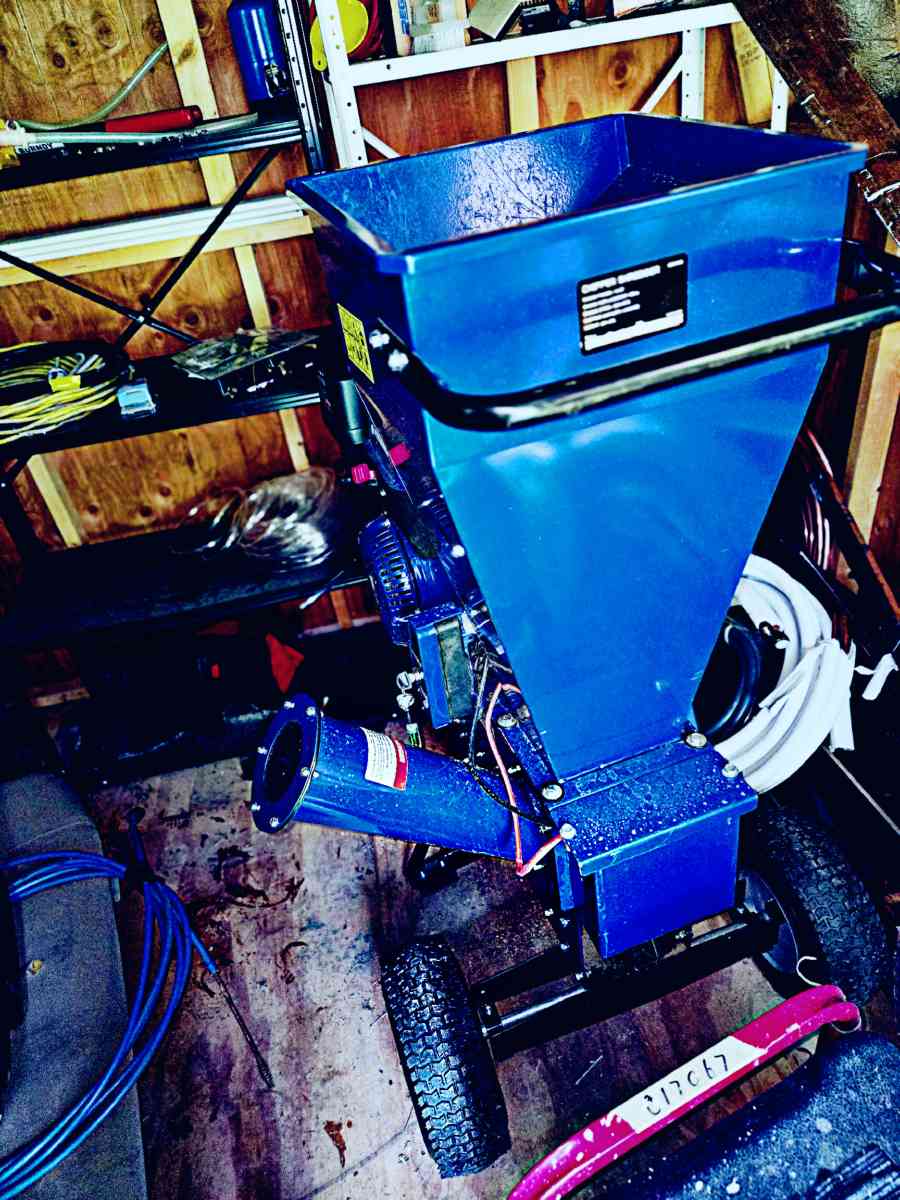 Powerhorse Wood Chipper - Fredericksburg, Virginia - FleaMarketBay