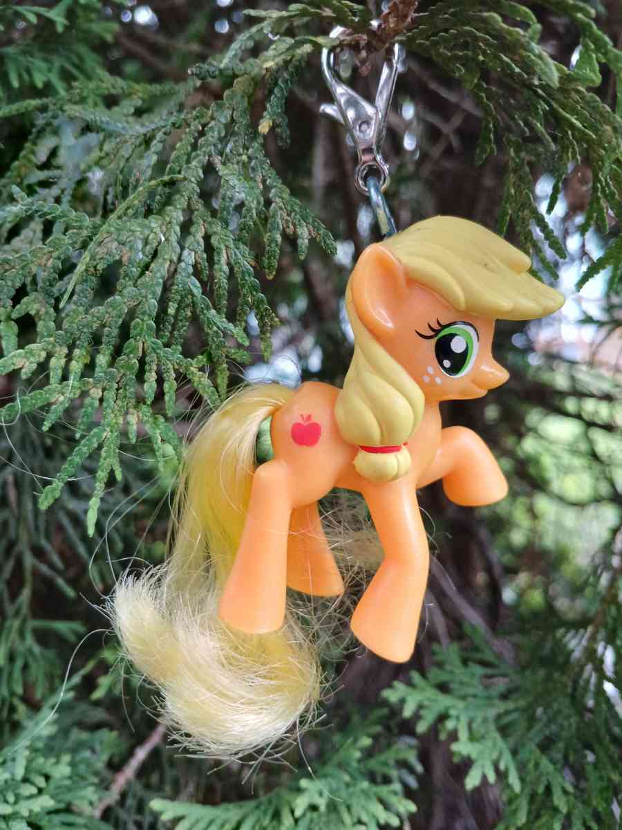 MLP My Little Pony AJ  Brushable 2011 2 inch Hasbro Upcycled - Kingston, Pennsylvania - FleaMarketBay