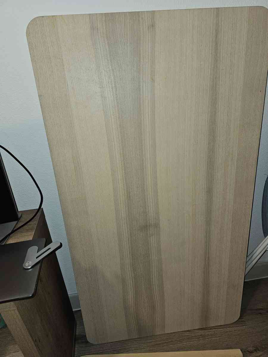 Dining Room Table and Chairs - Houston, Texas - FleaMarketBay